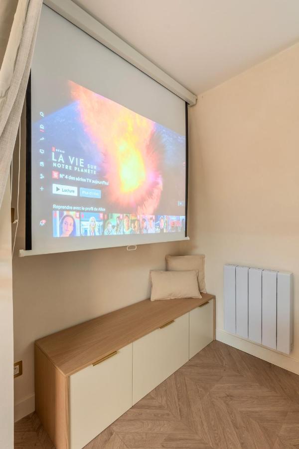 Duplex Standing Centre - Aux Bleuets Apartamento