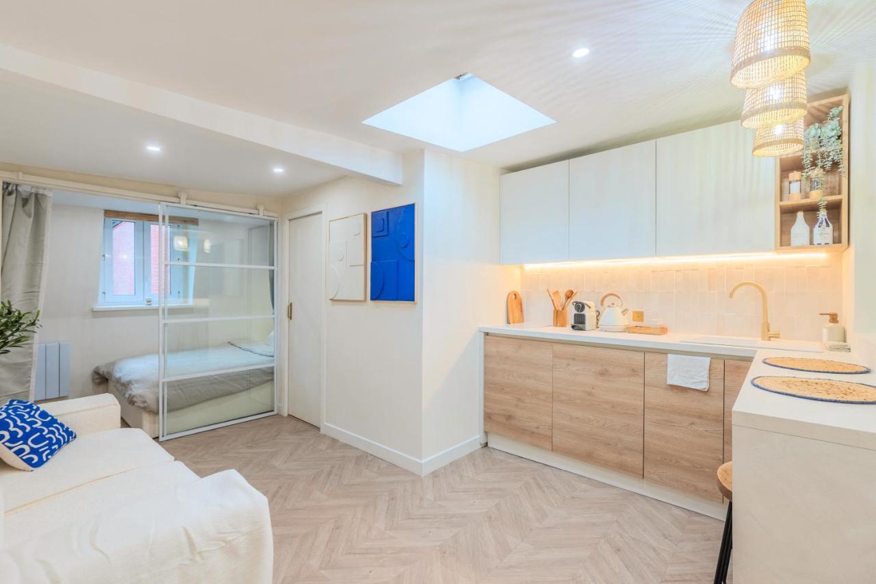 Duplex Standing Centre - Aux Bleuets Apartamento